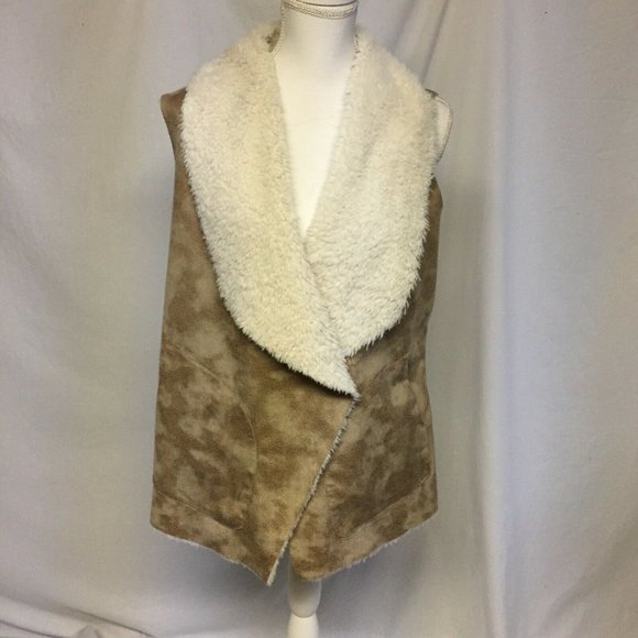 Bit & Bridle Faux Suede Vest Womens L Gently Used - Picture 3 of 11
